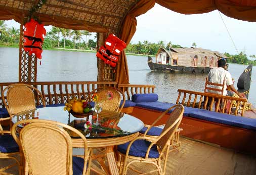 kerala onebedroom houseboat